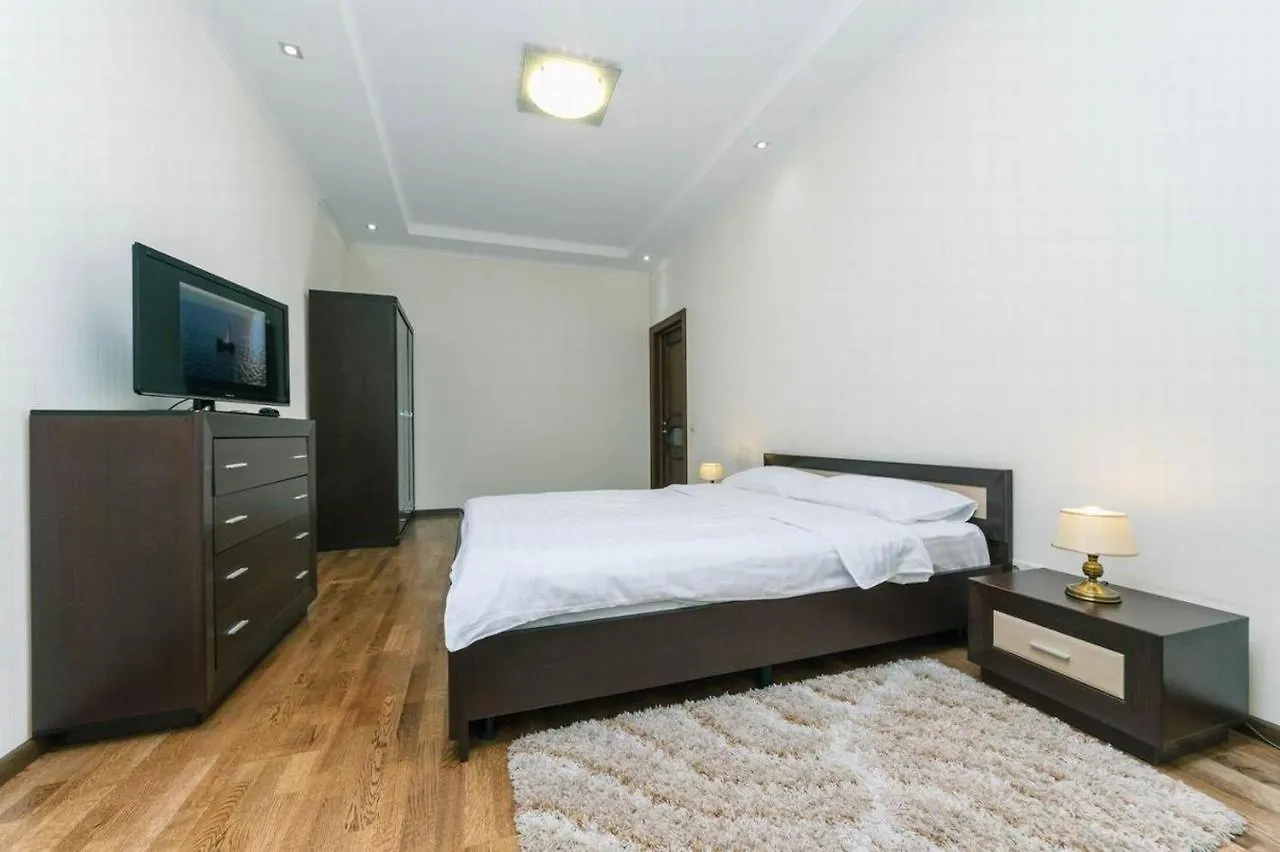 Vip In A New Building Near Lesi Ukrainki 7A Apartment Kyiv